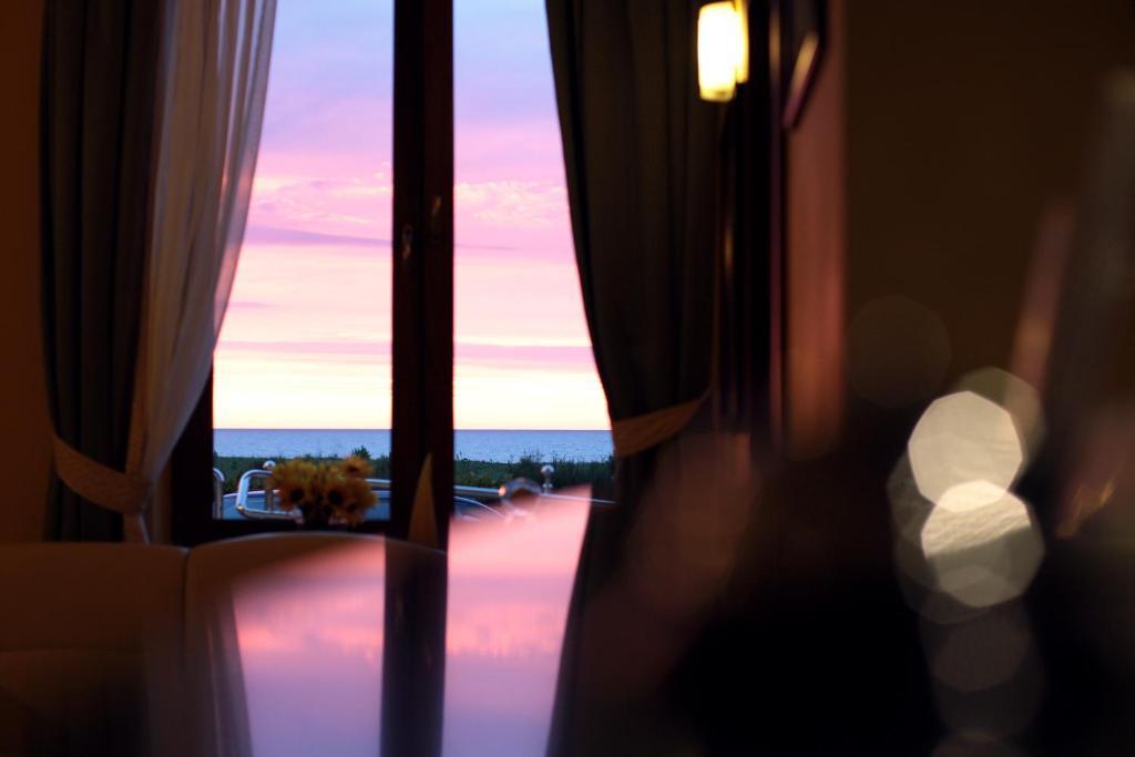 DW Airen Hotell Trzęsacz Eksteriør bilde
